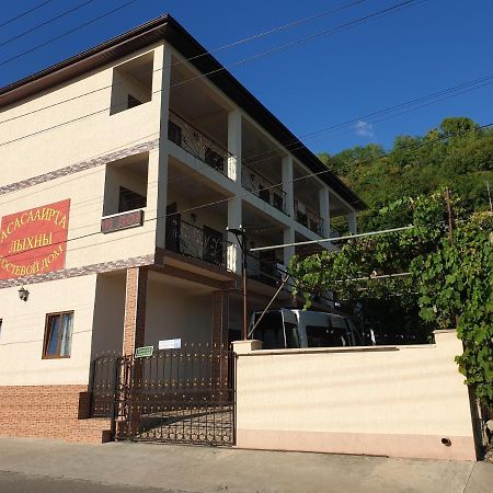 Guest House Lykhny Gagra Esterno foto