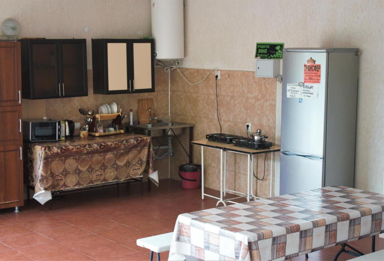 Guest House Lykhny Gagra Esterno foto