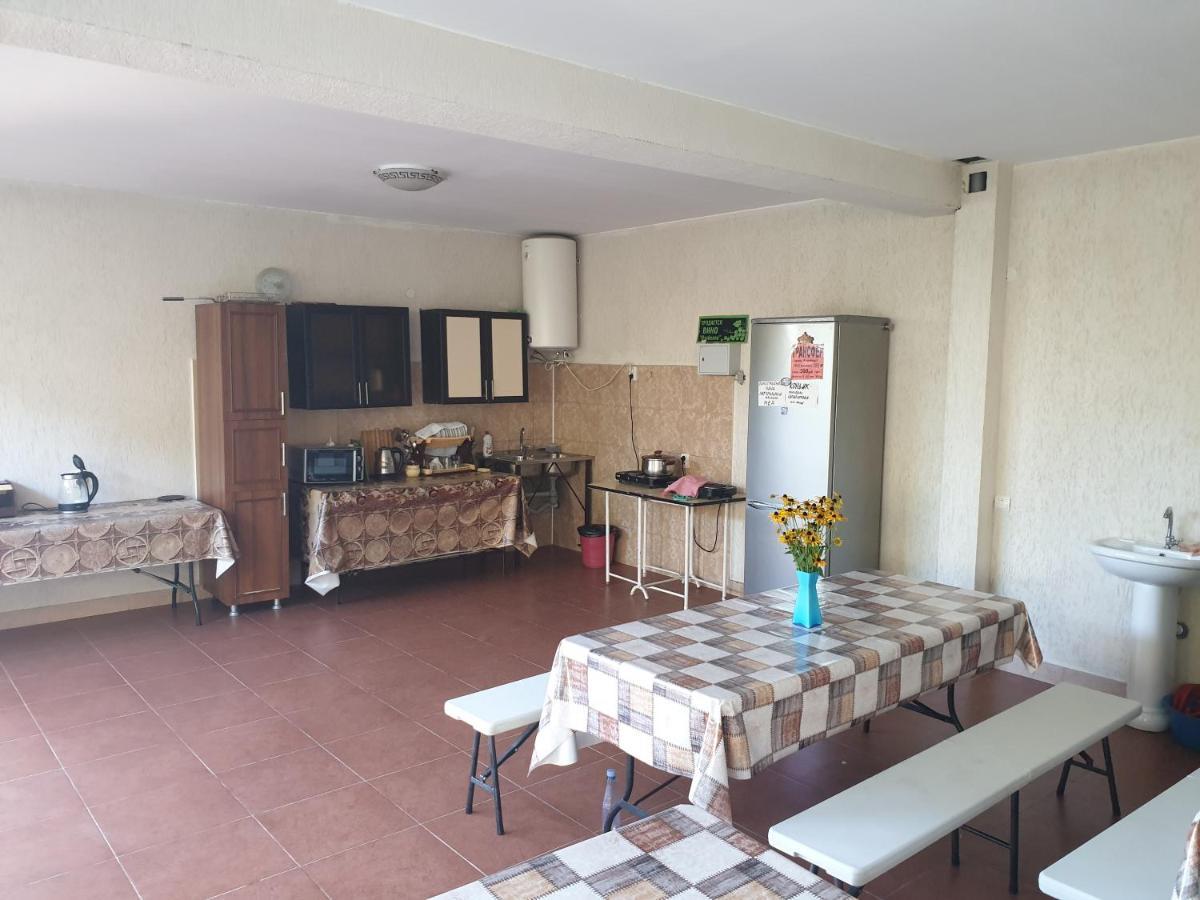 Guest House Lykhny Gagra Esterno foto