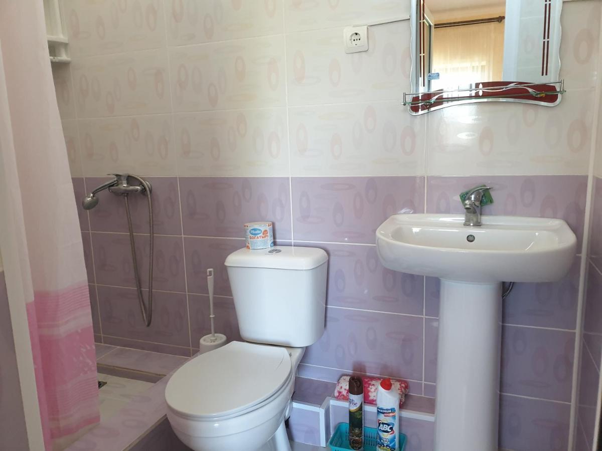 Guest House Lykhny Gagra Esterno foto